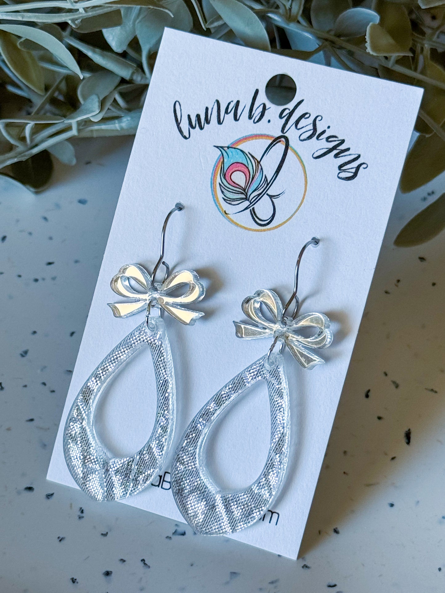 New Year’s Drops: Silver Drops w/ Bow
