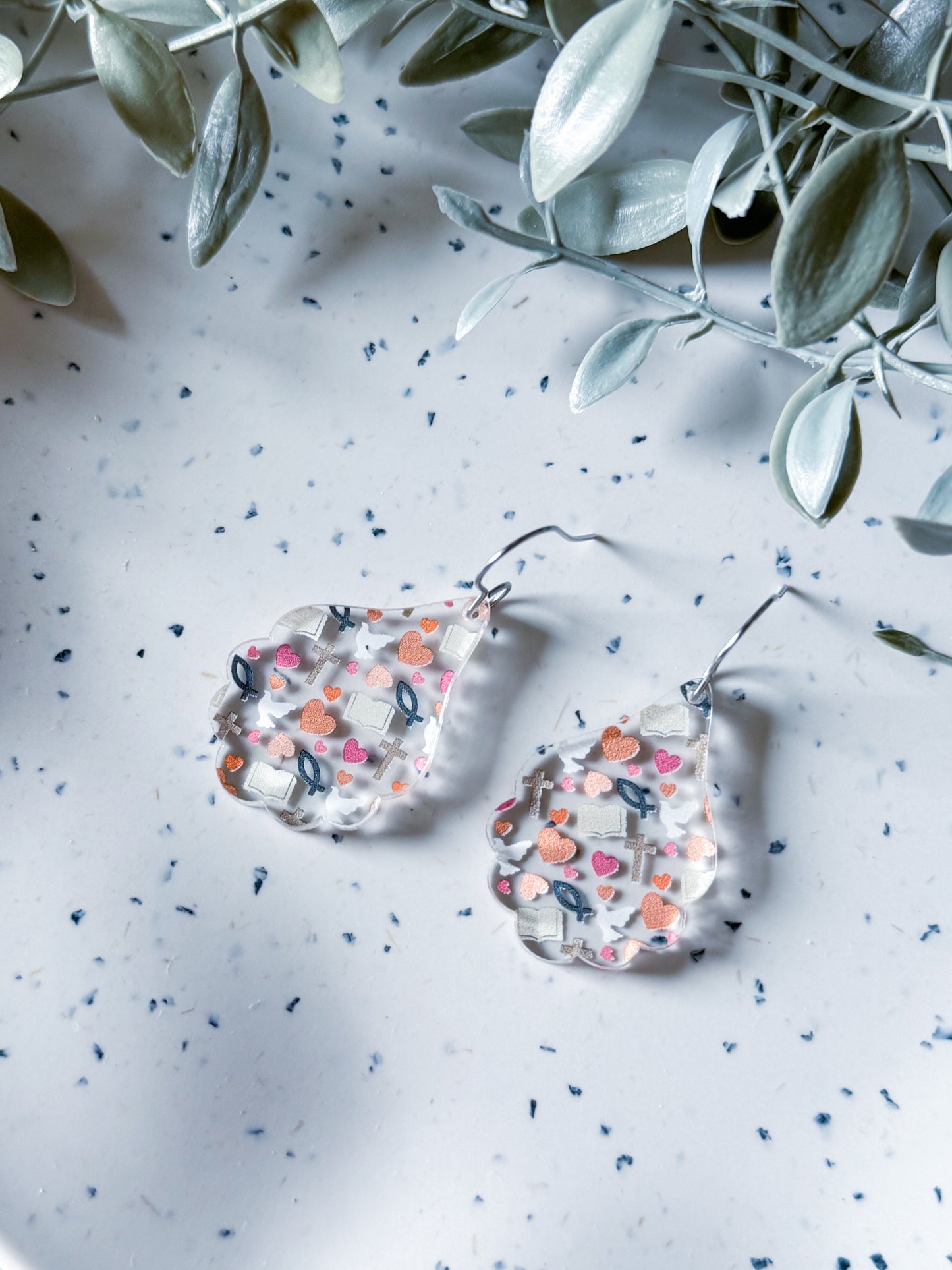 Spring & Easter: Scallop Christian Drops