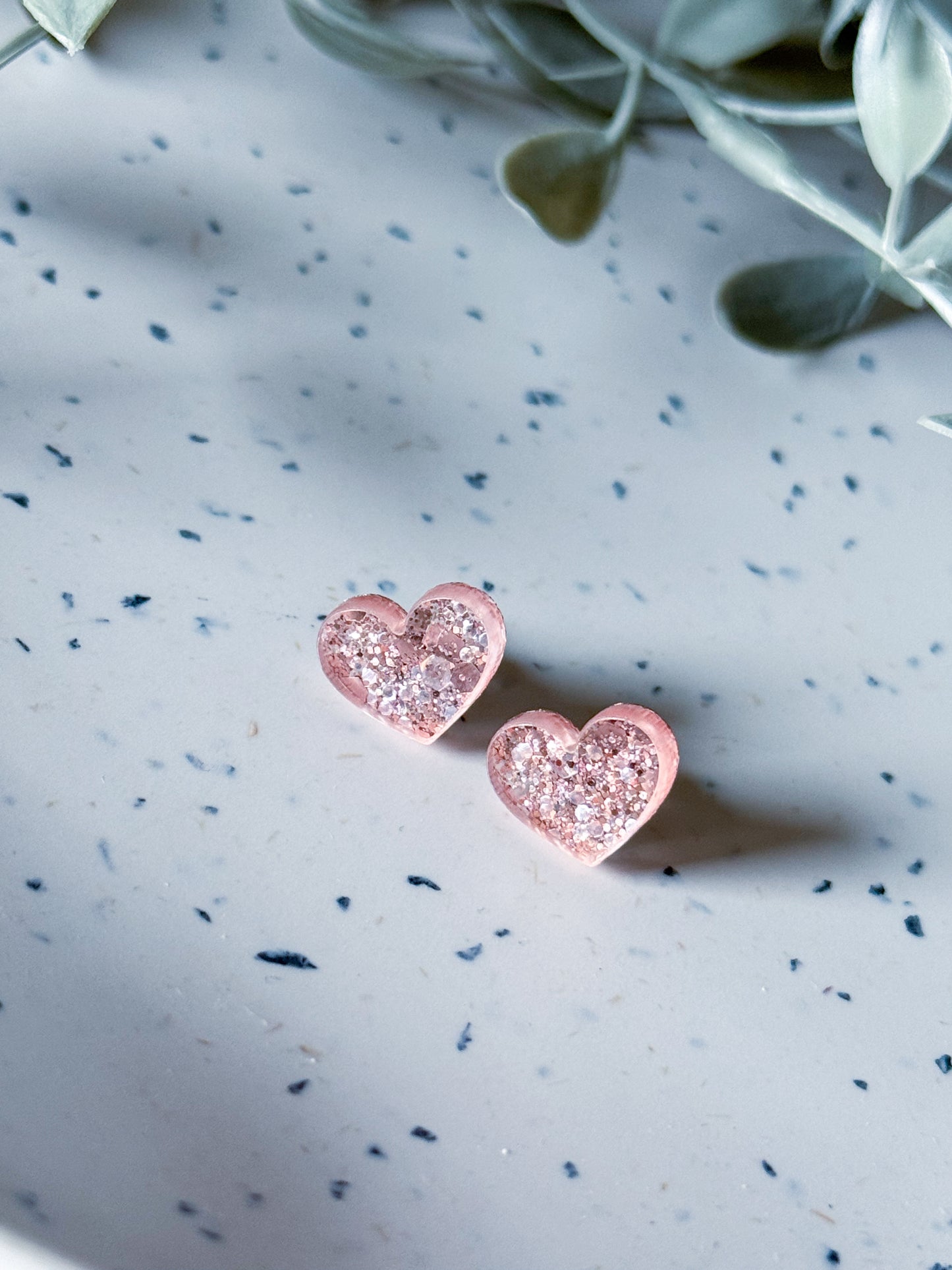 Valentine: Heart Studs (Pink)