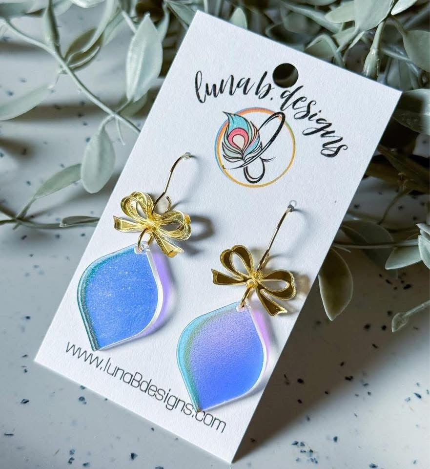 Christmas Collection: Iridescent Ornament w/ Gold Bow