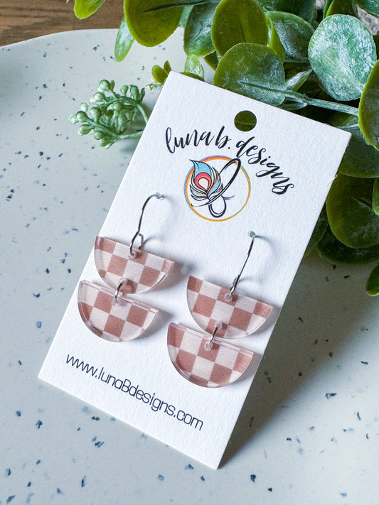 Summer: Tan Checkered Drops