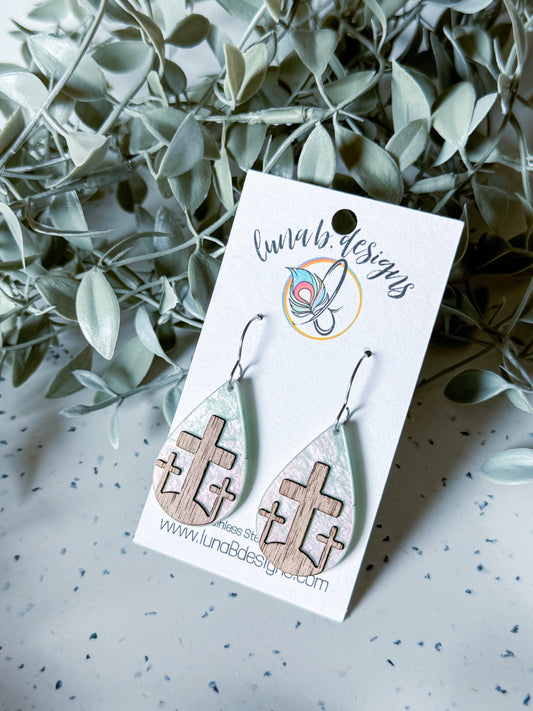 Spring & Easter: 3 Wooden Crosses