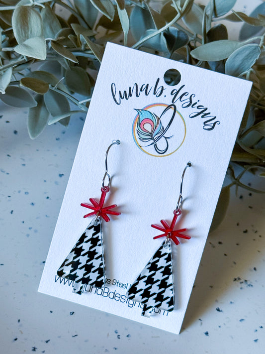 Christmas Collection: Houndstooth Tree w/ Red Bow