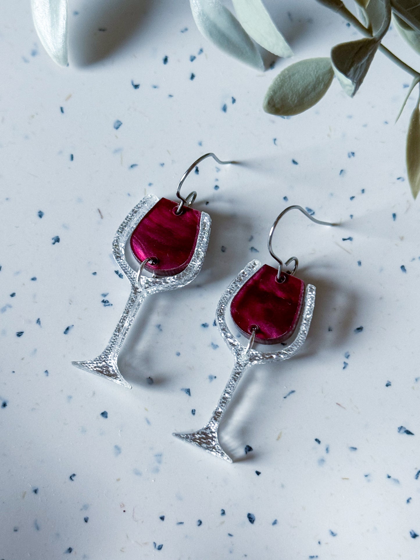 Valentine: Wine (Burgundy)