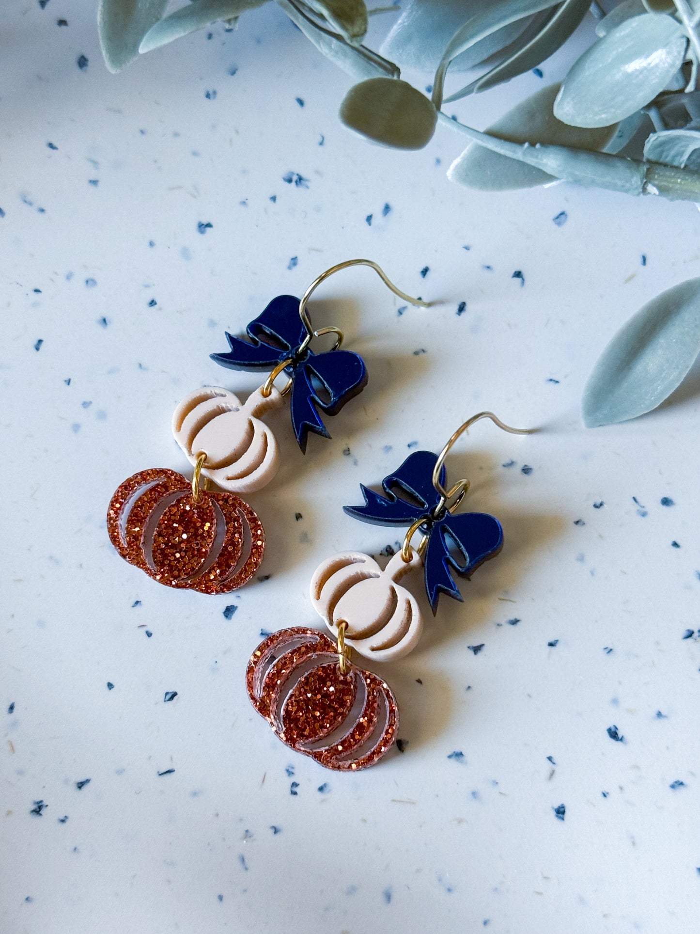 Fall: Pumpkins w/ Navy Bow