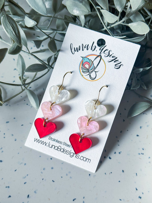 Valentine: 3-Tier Hearts (White/Pink/Red)