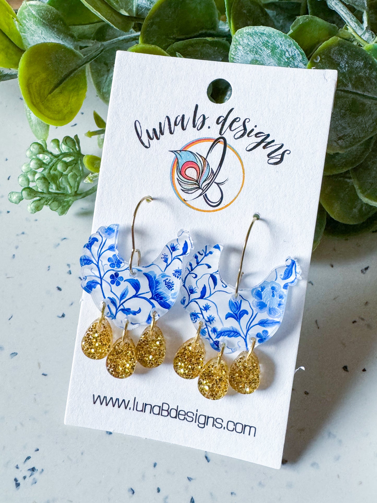 Floral Friends: Blue+White Floral Chicken w/ Eggs