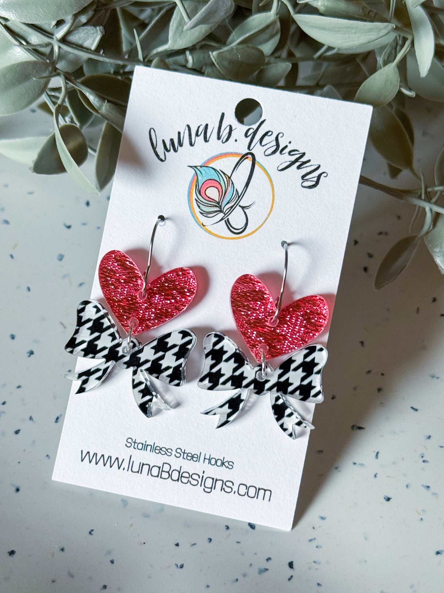 Valentine: Pink Heart w/ Houndstooth Bow